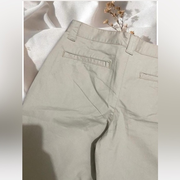 Cat & Jack Khaki Flat-Front Chino Shorts – School Uniform Style, Kids - Picture 4 of 4